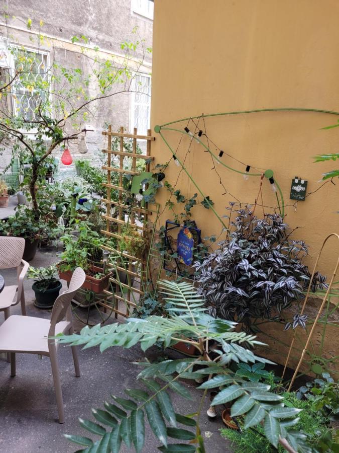 Secret Garden Apartment Zagreb Exteriör bild